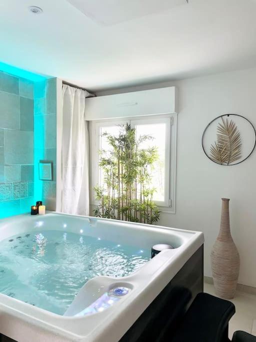 Dans Ma Bulle… Univers Spa Germigny-des-Prés Exteriér fotografie